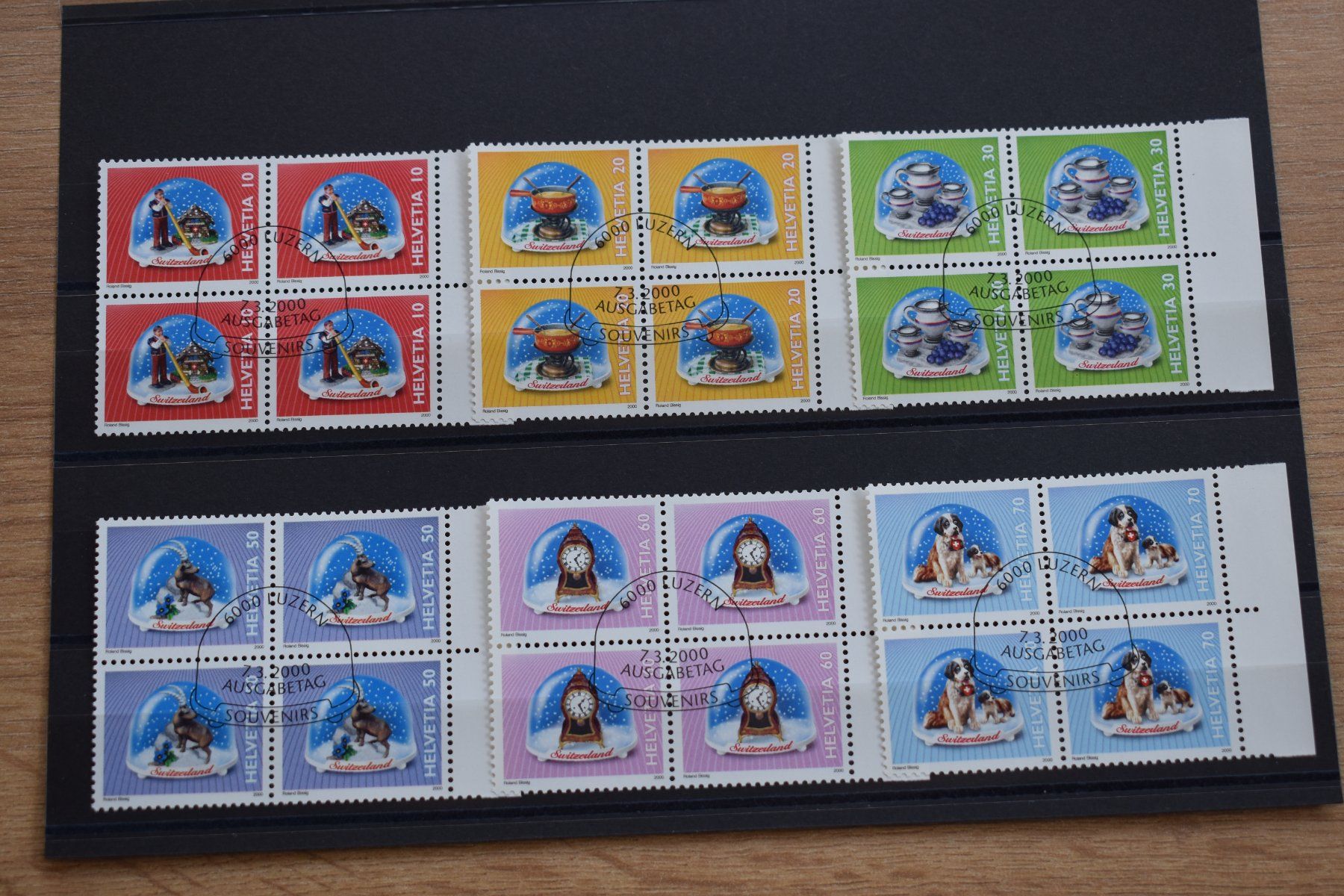 Alle Briefmarken: Souvenirs 4er Blöcke 2000  B0707Q – Gebraucht aus Bettingen von Gluscht-Oase