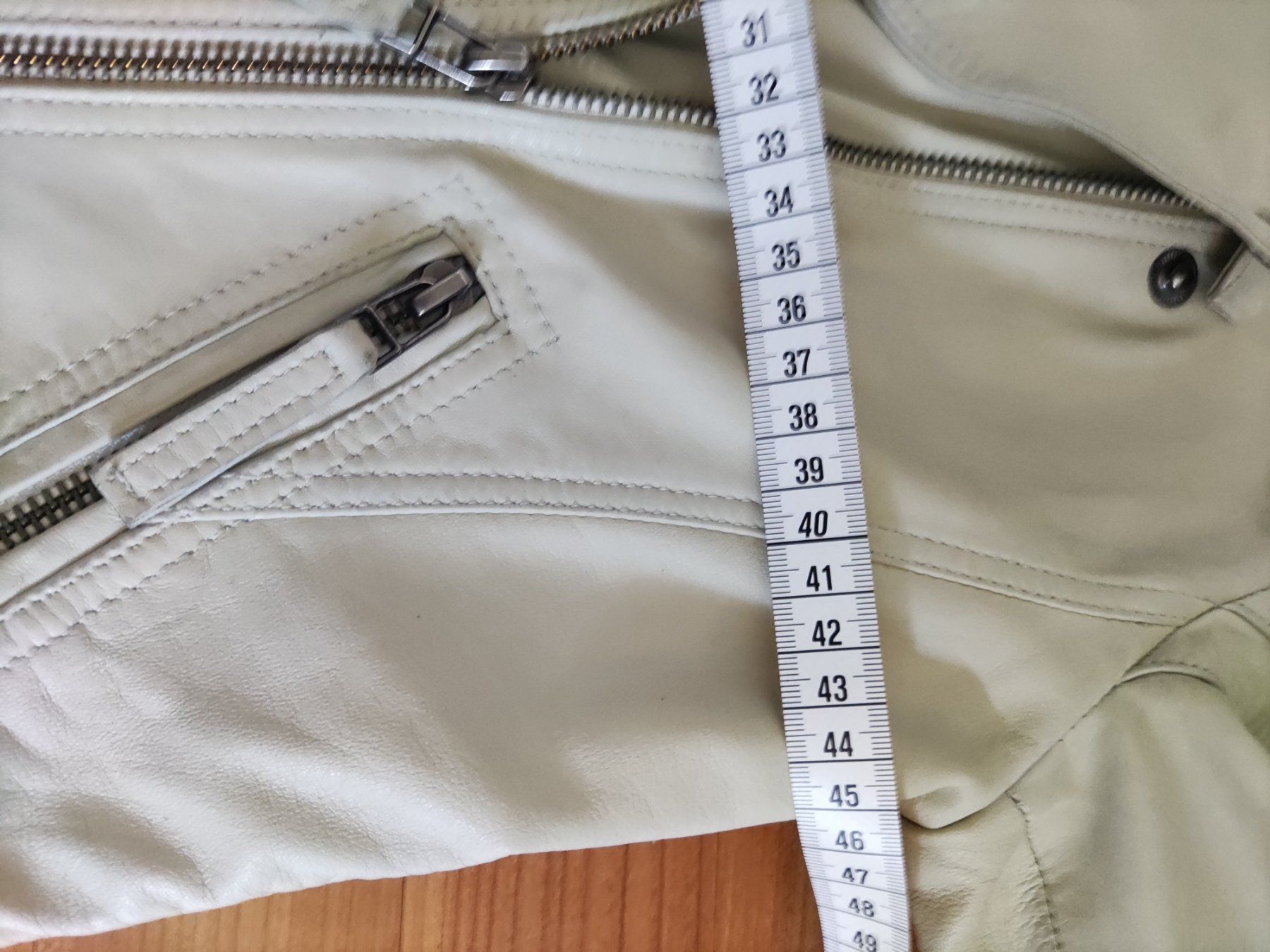 Giacche: Tolle helle Lederjacke, super weiches Leder – Usato da Solothurn venduto da Csw1 5