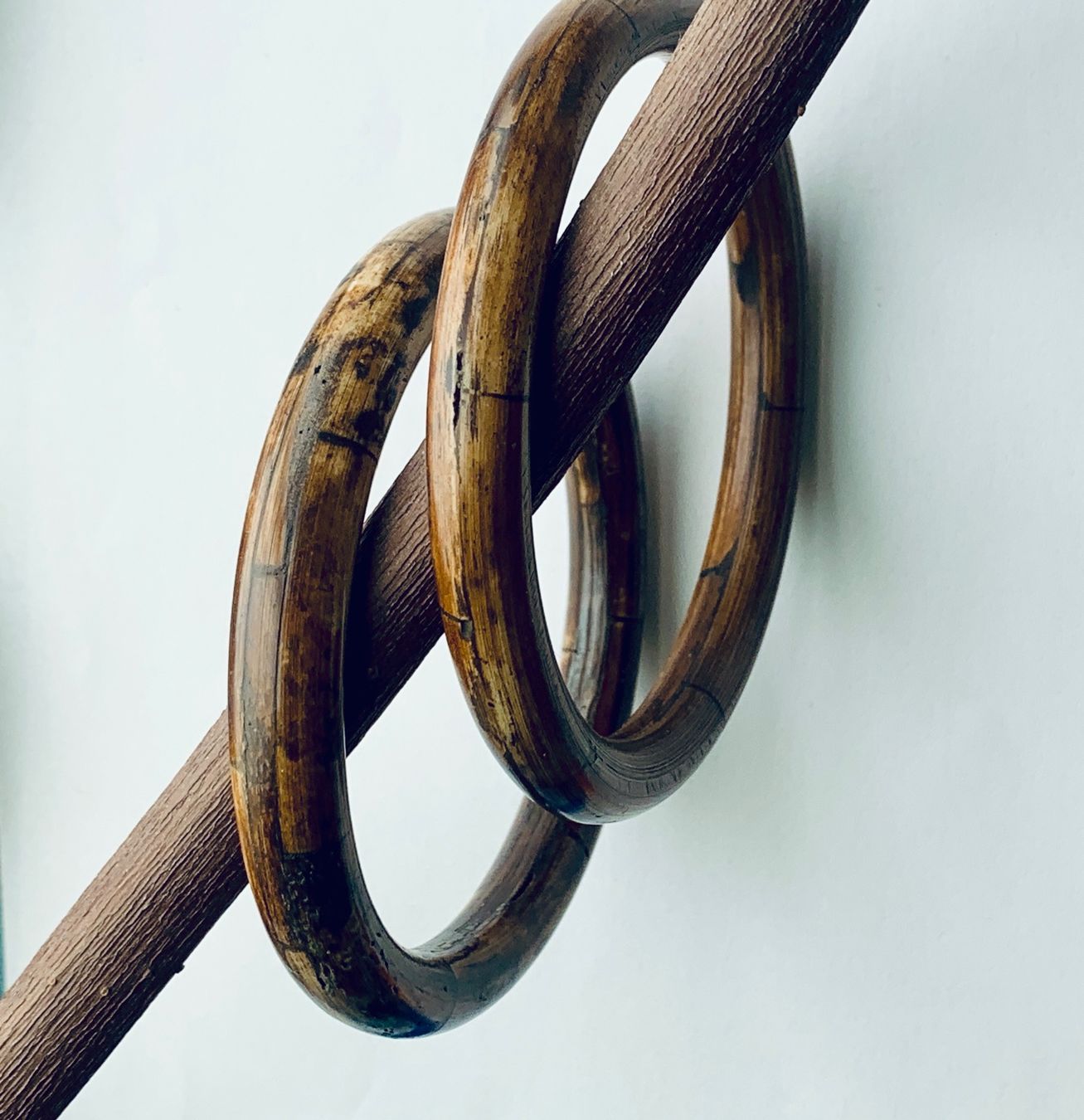 Bracciali & Braccialetti: 2 Armreifen im "Safari"-Stil, Horn – Usato da Bern venduto da Flora.Sonea 3
