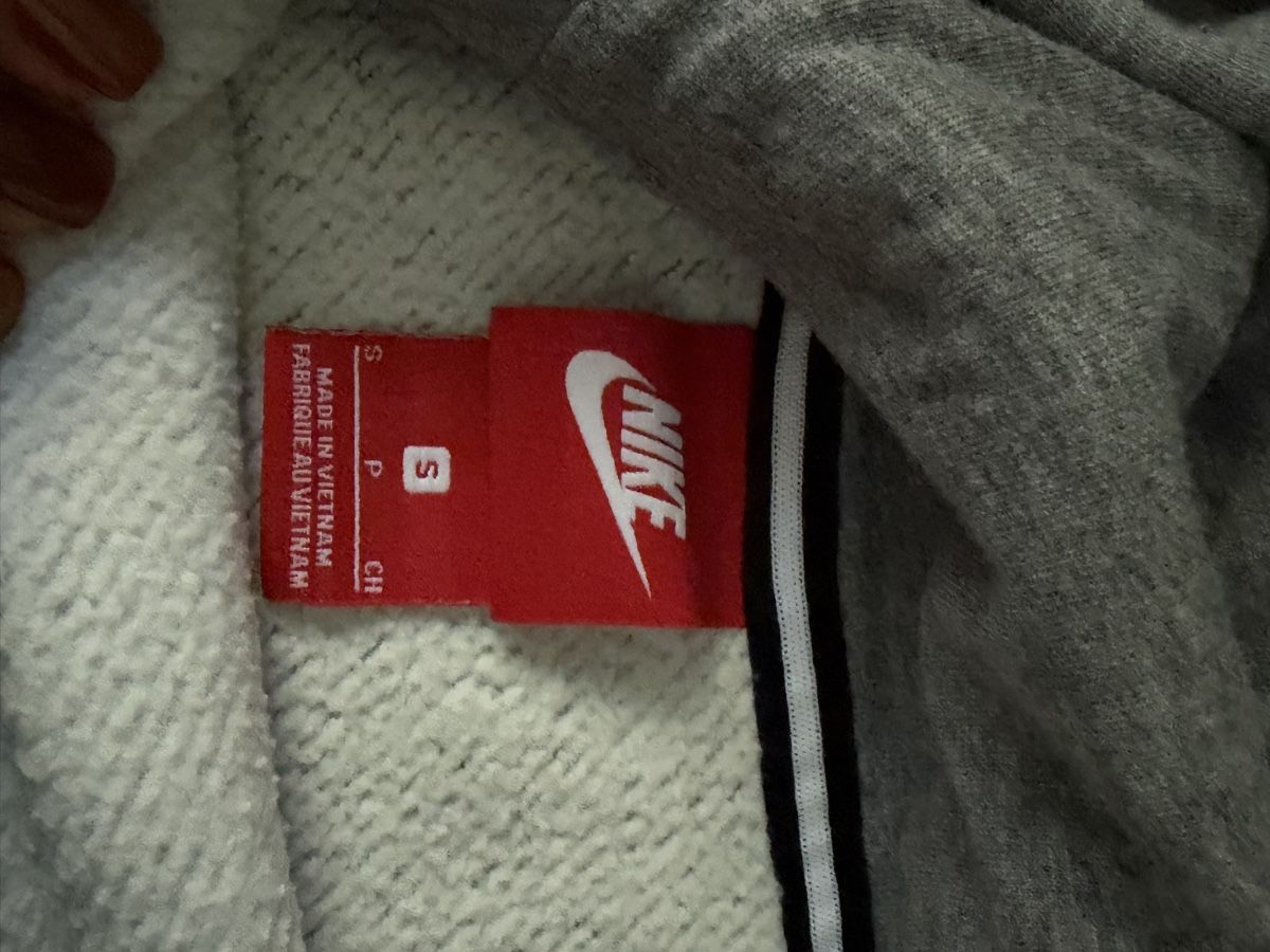 Nike Pullover & Sweatshirts: Nike Hoodie S – Gebraucht aus Cham von selinjoe 1