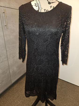 Kleid schwarz Spitze Made in Italy Grösse M