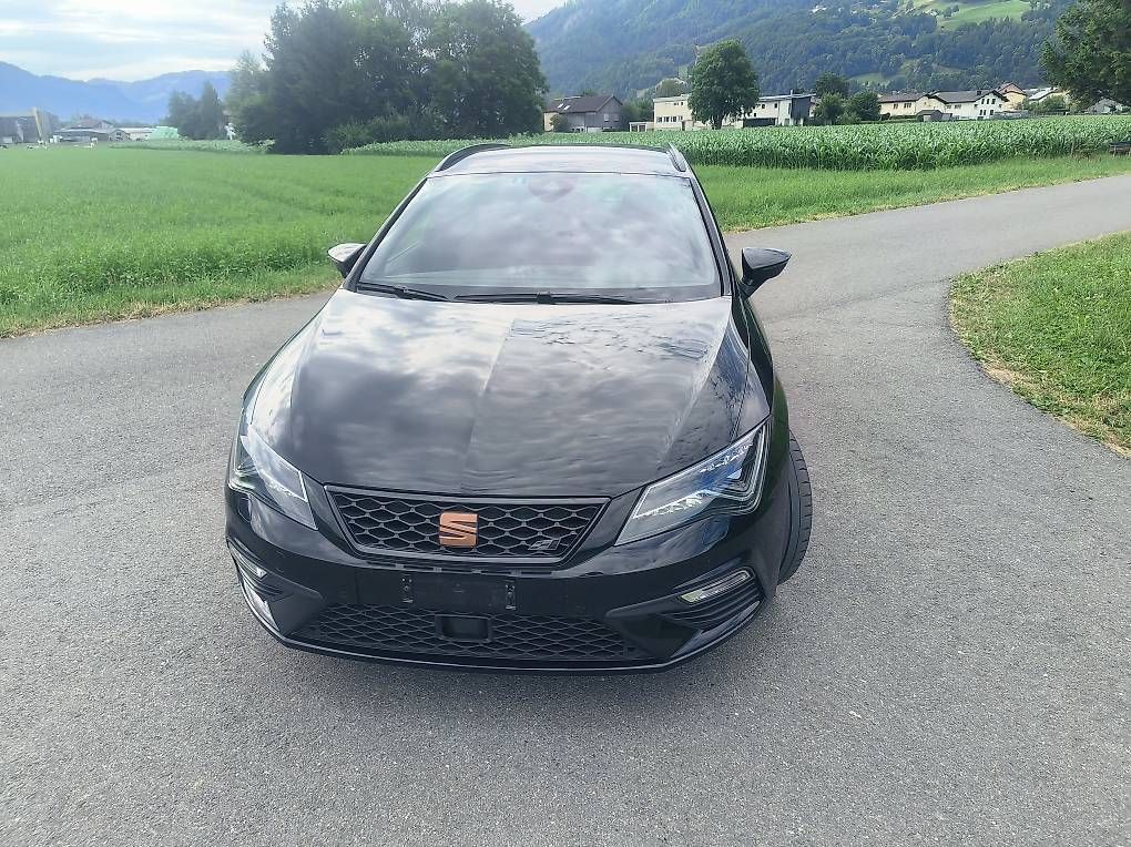Automobili: Seat Leon Cupra  – Usato da Vilters venduto da Lk99 1