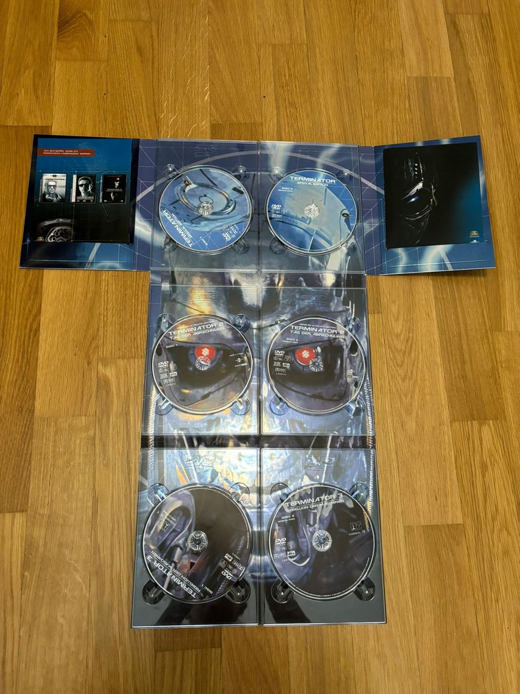 Alle DVDs: DVD Sammlerbox Terminator Box mit 6 DVD's – Gebraucht aus Herisau von  2