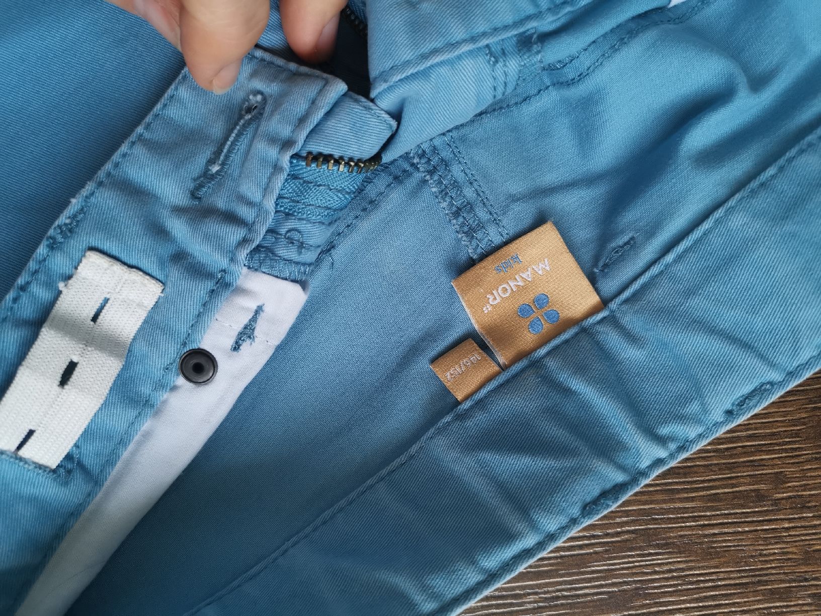 Pantaloni: 2x Jeans /Stoff Hose – Usato da schaffhausen venduto da kucukaga 1