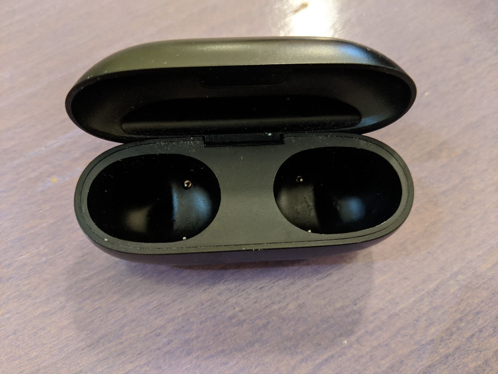 Beats Cuffie: Beats Solo Buds A3152 Ladecase  – Usato da Flawil venduto da rcnkr 1
