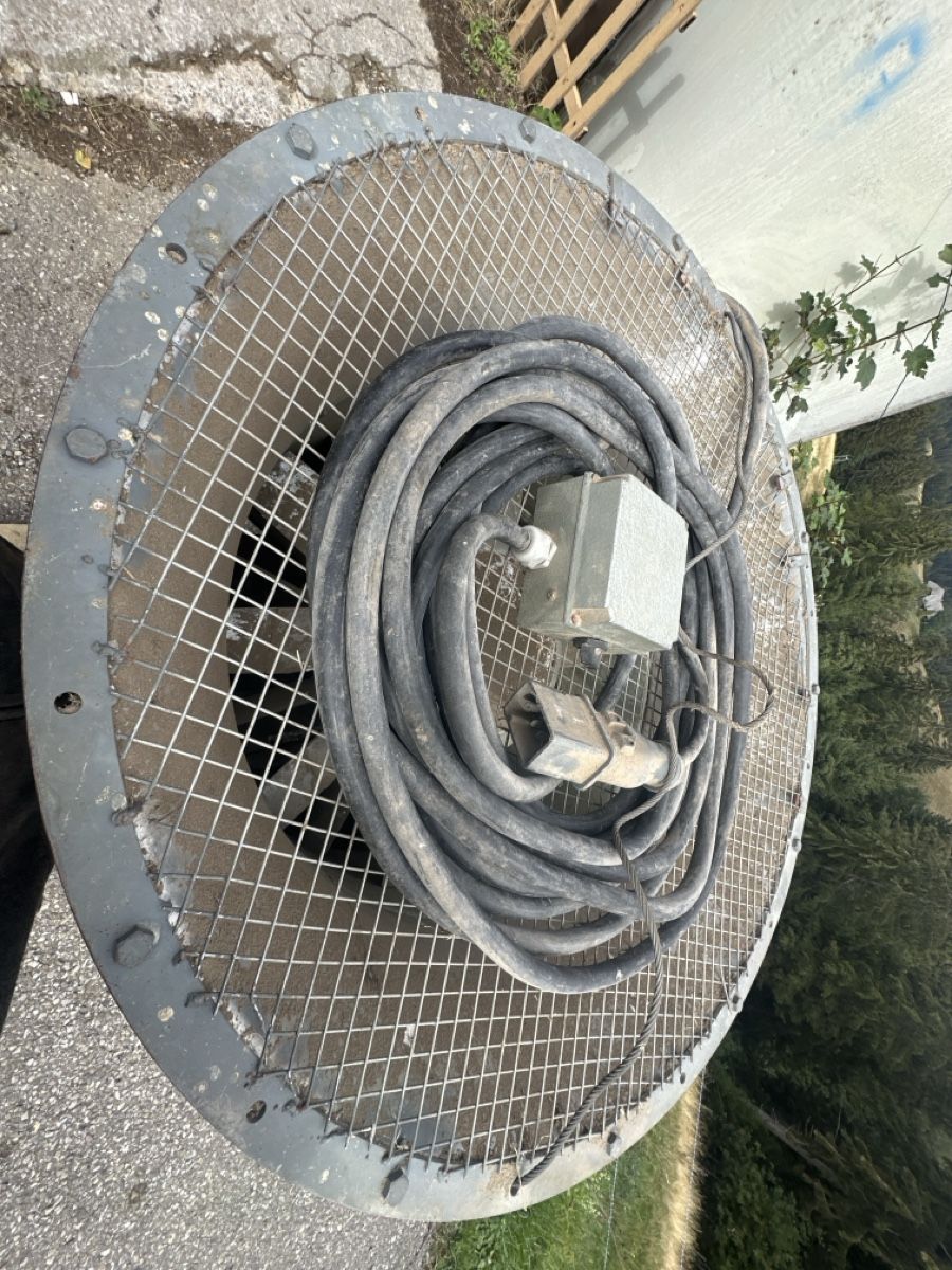 Tutte le macchine: Grosse Heubelüftung Heubombe – Usato da escholzmatt venduto da D.B-Treicheln 1