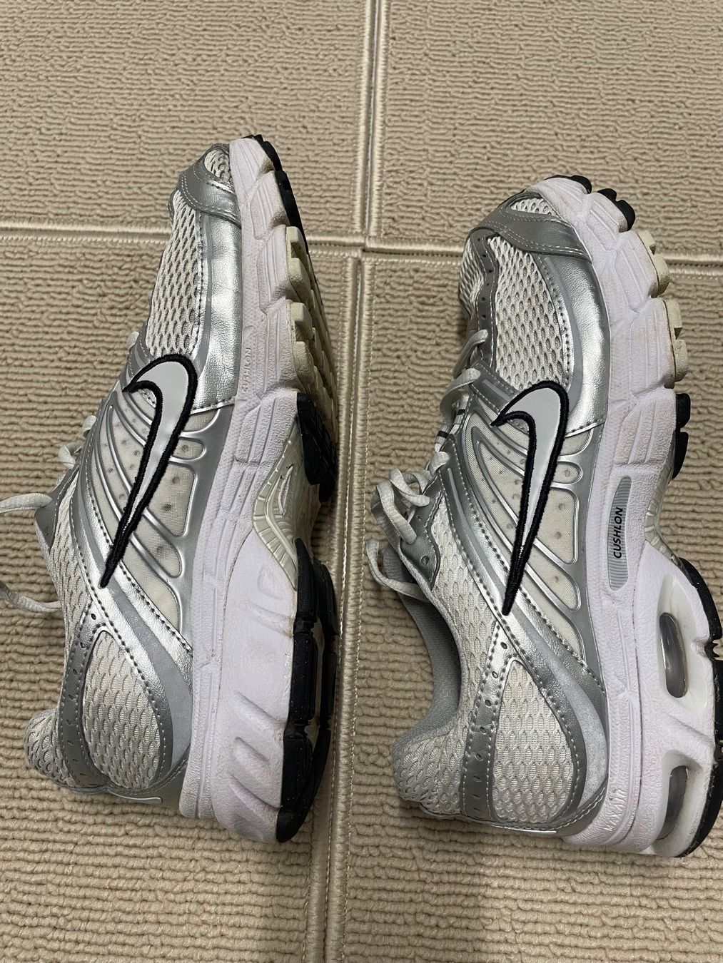 Nike Scarpe da donna: Nike Sneaker Damen weiss – Usato da Schaffhausen venduto da kon_9tj8 3