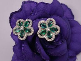 Natur Smaragd Ohrstecker, Blumen Design💎 925 Silber NEU