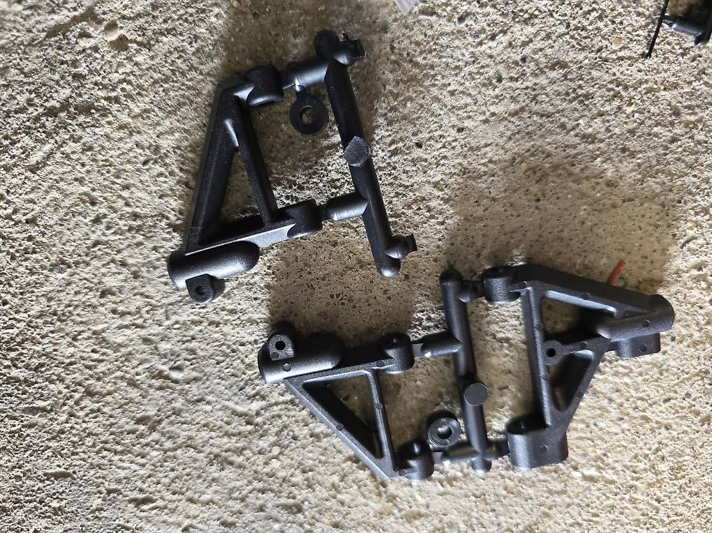 Modellismo RC: Kyosho SuperTen Original Teile – Usato da Klingnau venduto da Canep87 1