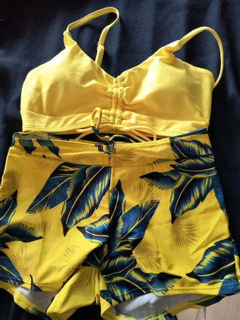 Sommerlicher Bikini mit Blätterprint, Gelb, Grösse S, neu