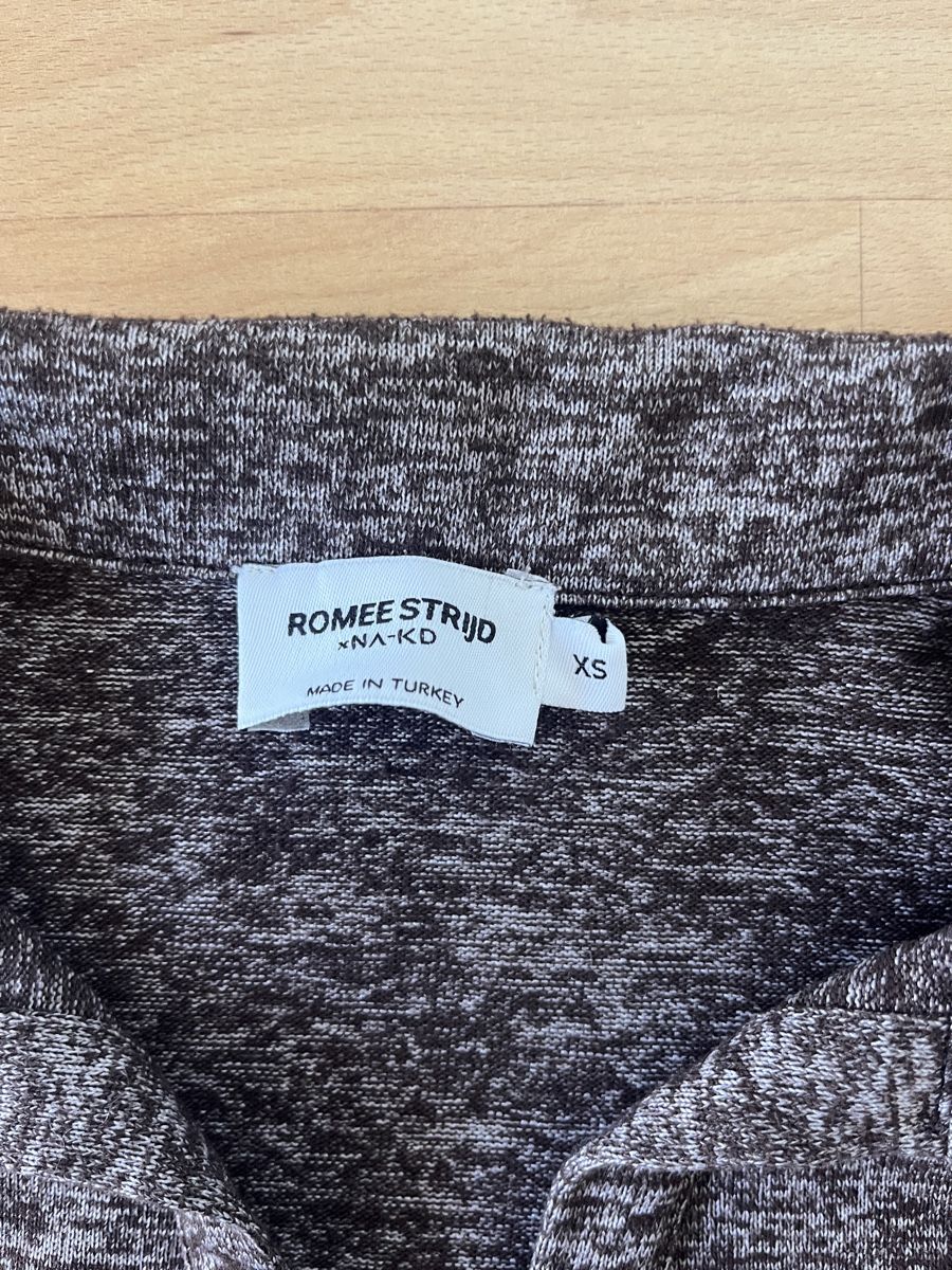 Na-kd Maglioni & Felpe: NA-KD Romée Striid Strickjacke, Gr. XS – Usato da Kaltenbach venduto da happysunshineee 1