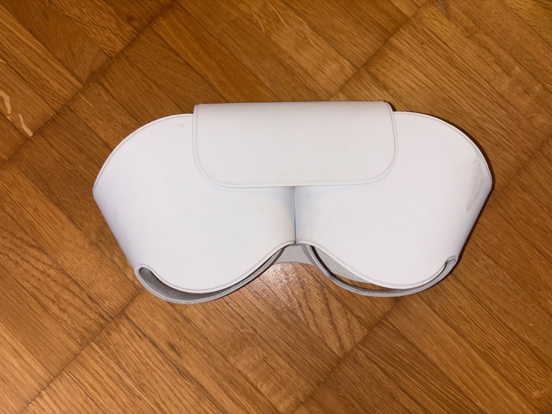 Apple Cover & Protezioni schermo: Airpods Max Cover – Usato da Bachenbülach venduto da jes_6vnh 1