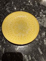 Gelbe Keramik Teller mit Herz Muster, Ø 20cm, neu!