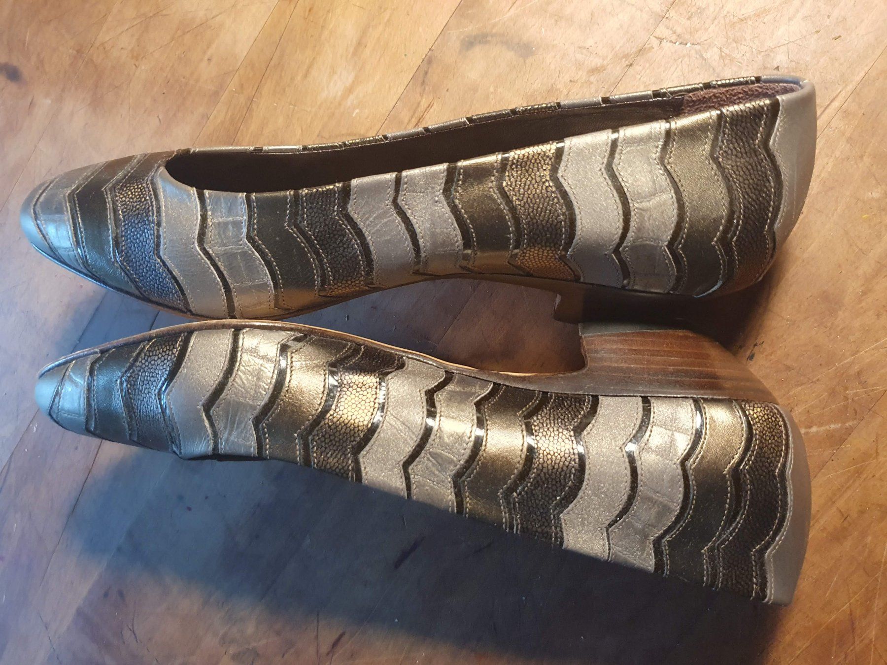 Scarpe da donna: damenschuhe kreation k5 – Usato da Zürich venduto da loosebone 2