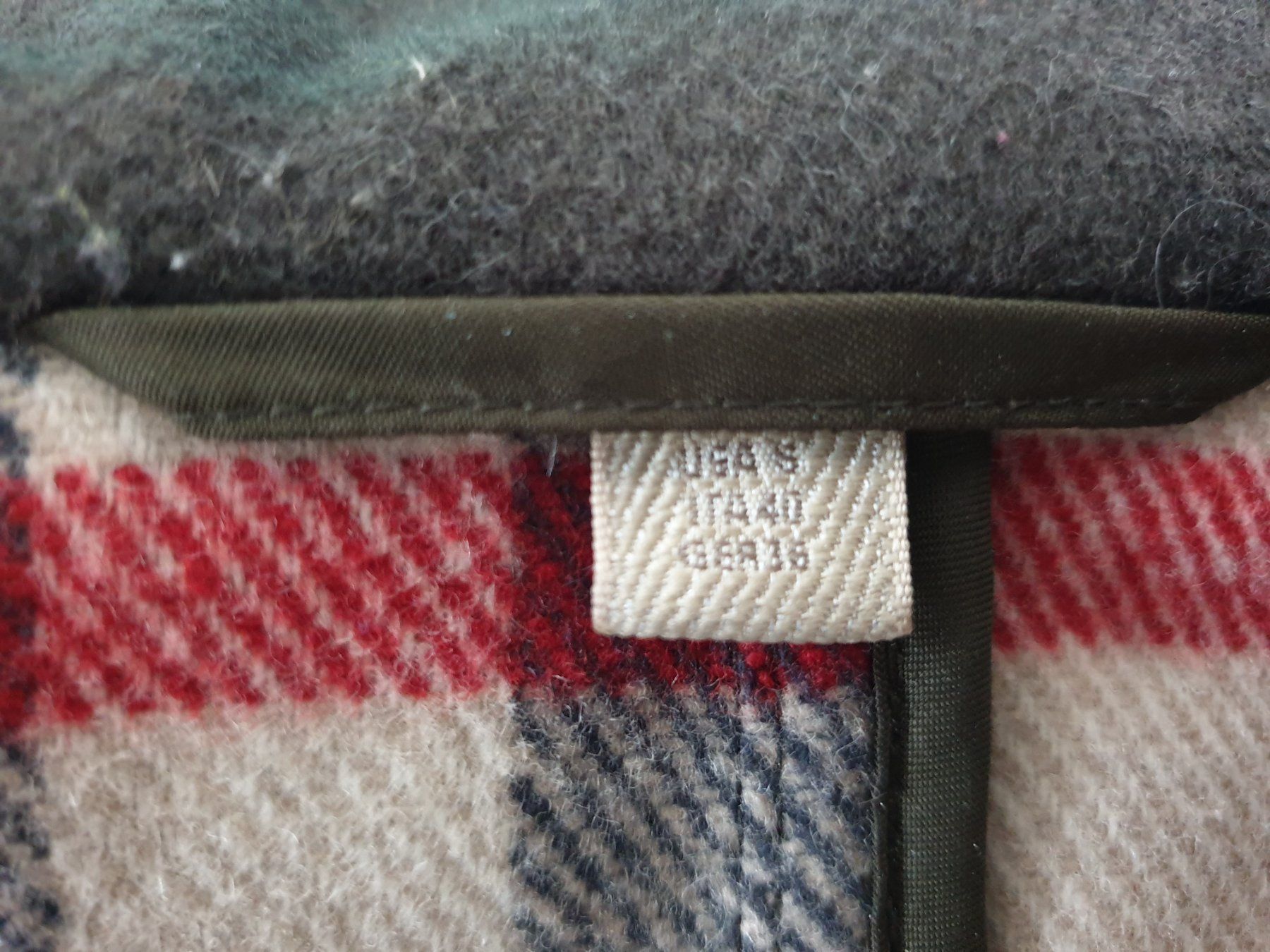 Burberry Jacken: Veste Burberry Brit taille S – Gebraucht aus Echallens von dianitas 4