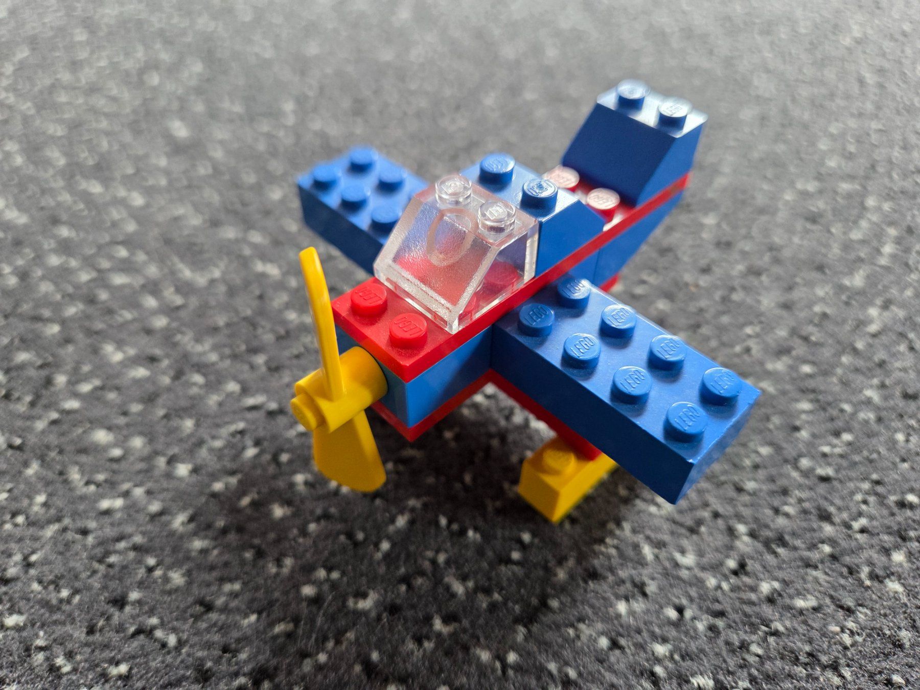 Lego Spielzeuge: LEGO System Flugzeug mit Bauanleitung – Gebraucht aus Ennetmoos von Gamer2 1