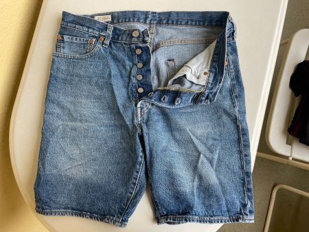 Original LEVI'S 501 Jeans-Shorts, Grösse 34, Top Zustand!
