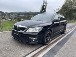 Škoda Octavia Combi RS  2.0 TFSI – 147 kW