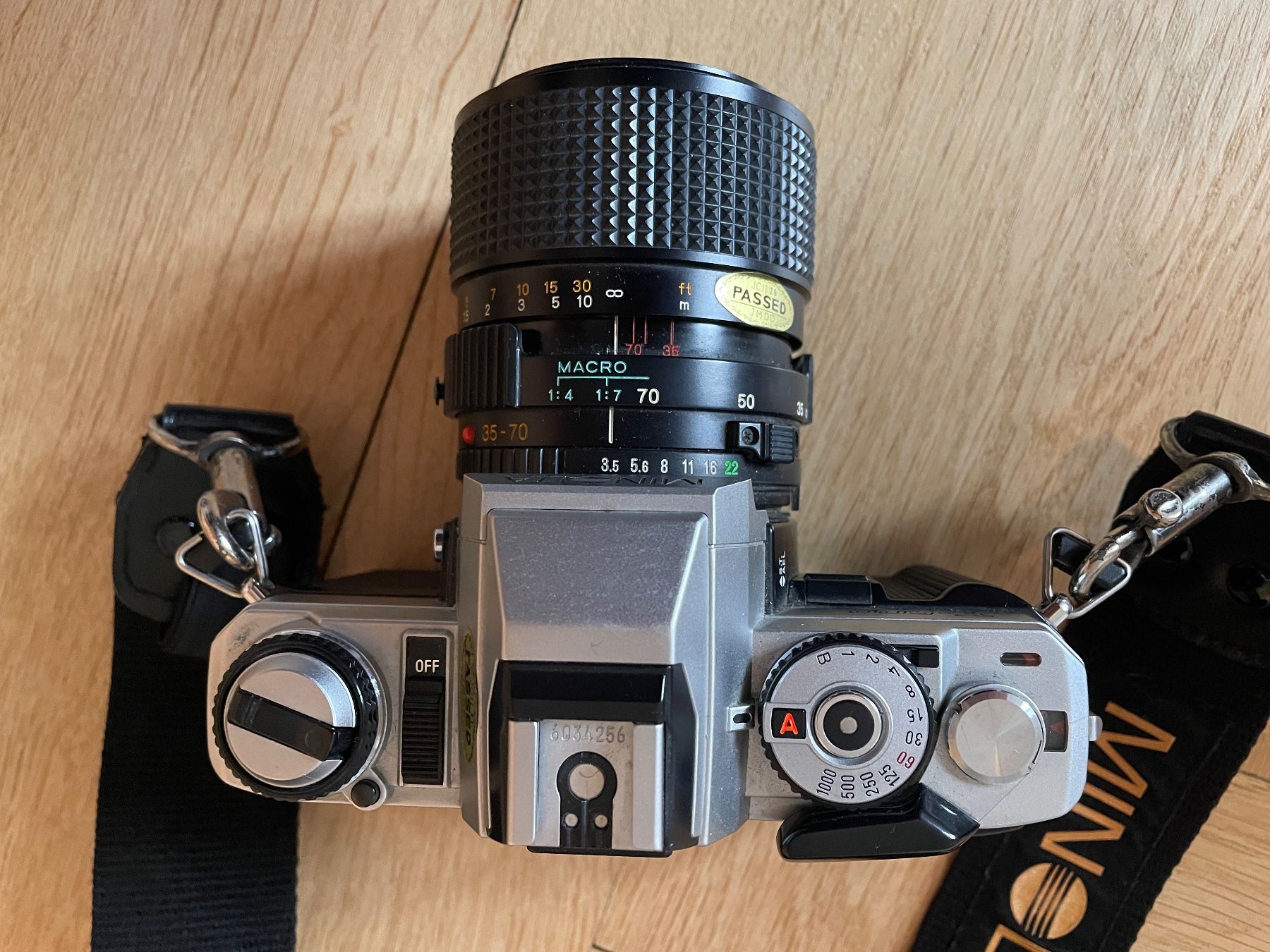 Minolta Fotocamera: Minolta X-500 mit Zoomobjektiv und Blitz – Usato da Amriswil venduto da samuel999 2