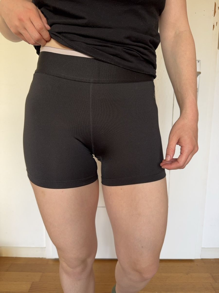 Pantaloni: Sportshorts Grösse S – Usato da Lauwil venduto da nina-lara 1