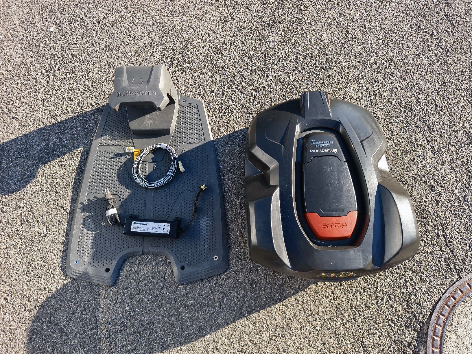 Husqvarna Rasenmäher: Husqvarna Automower 420 – Gebraucht aus Romanshorn von lub_2zfj 1