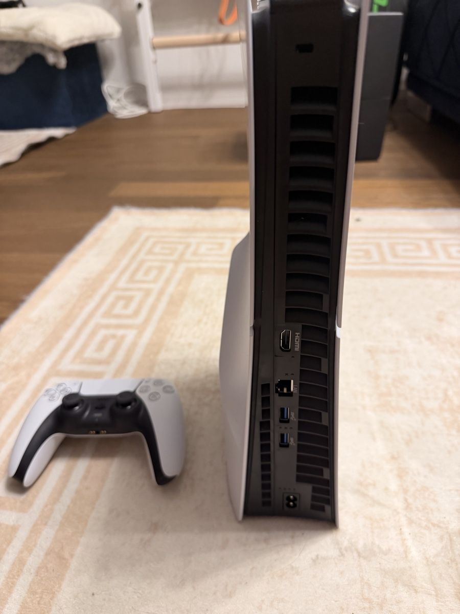Sony Console: Sony PlayStation 5 Konsole mit Controller gebraucht – Nuovo (secondo la descrizione) da Kloten venduto da xhu_pmj7 2