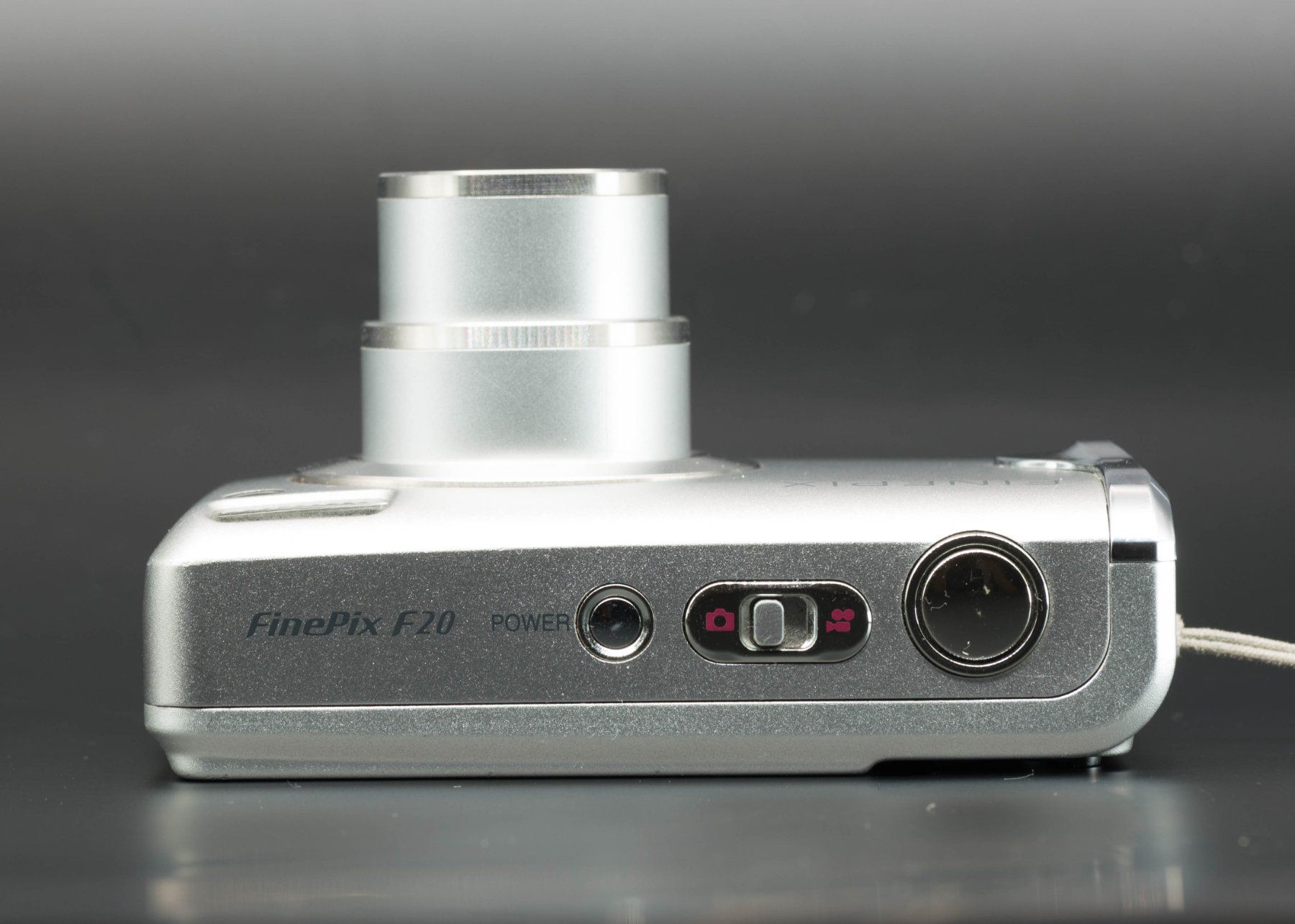 Fujifilm Fotocamera: Fujifilm Finepix F20 Digitalkamera – Usato da Thörishaus venduto da vintagger 4