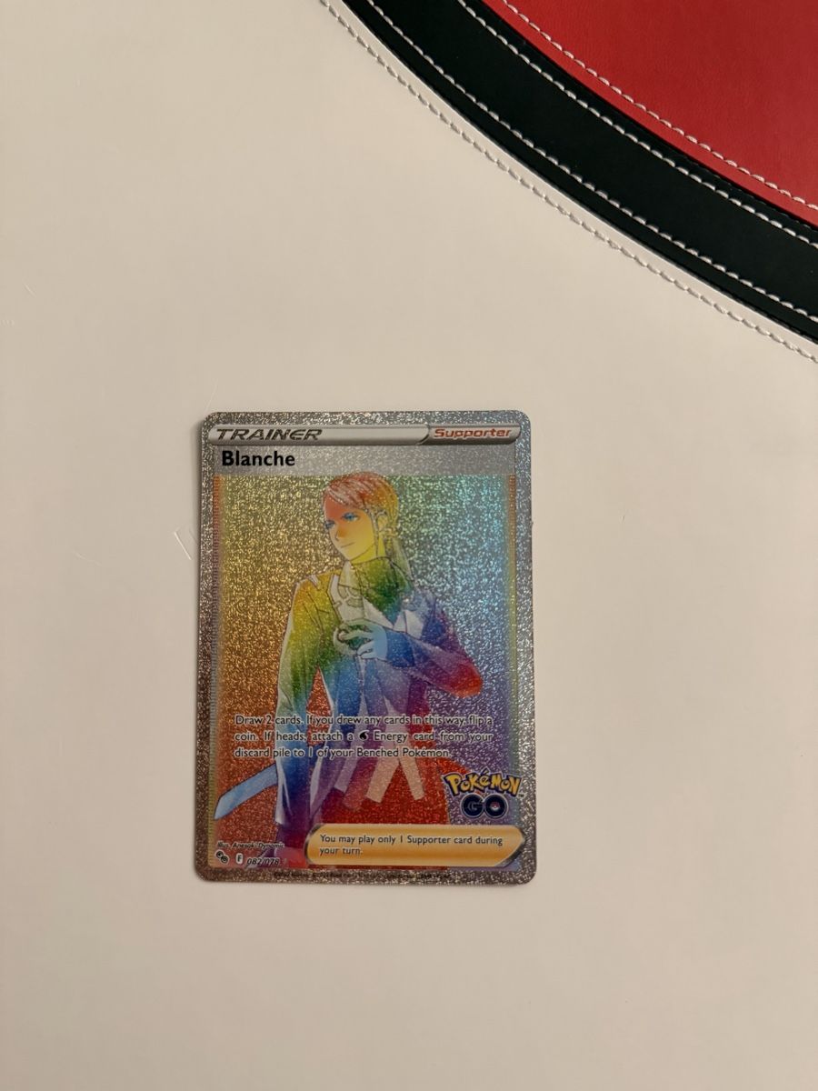 Pokémon Sammelbilder & Trading cards: Blanche (PGO 082) (Rainbow) – Gebraucht aus Biel/Bienne von SeeLoewe55