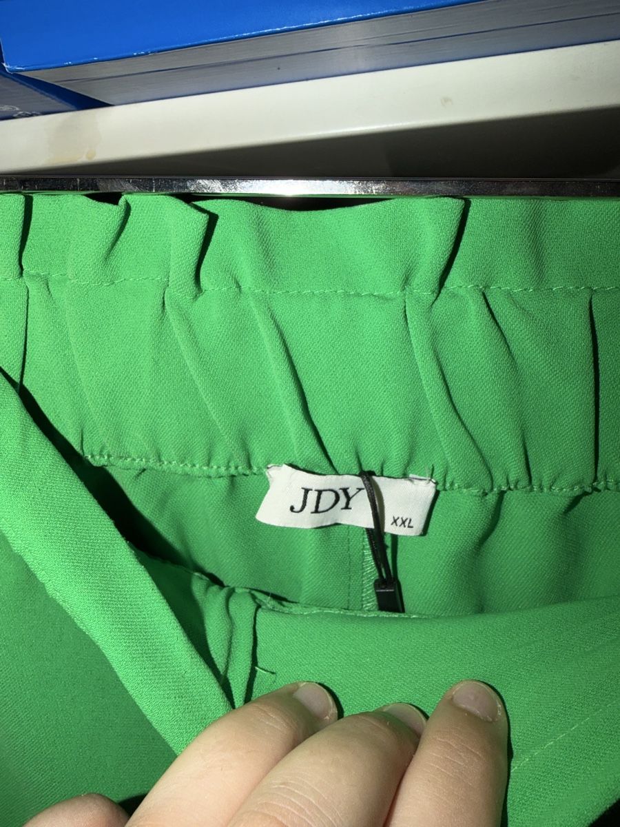 JDY Hosen: Shorts, XXL – Gebraucht aus Gutenswil von jus_nr7h 2