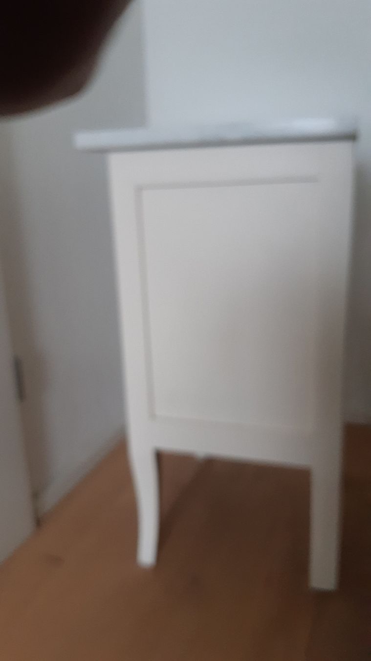 Comodini: Schöner Nachttisch Shabby Chic mit Marmorplatte – Usato da Aarburg venduto da gentile3 6
