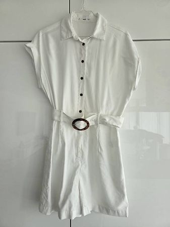 Weisser Jumpsuit von Mango short
