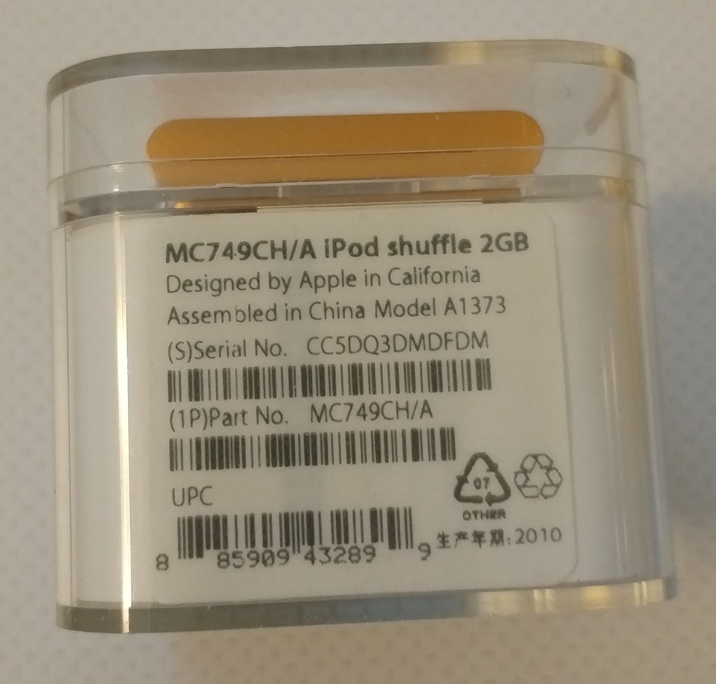 Apple Lettore multimediale portatile: iPod Shuffle Or, 4e génération – Nuovo (secondo la descrizione) da Genève venduto da drxingj 3
