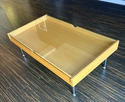 Schöner Couchtisch mit Glasplatte, Top Zustand! 45