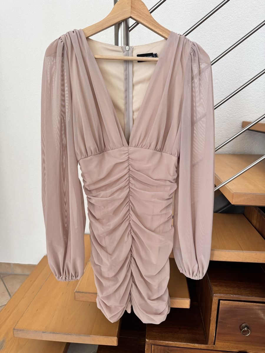 Vestiti: Robe en mesh beige – Nuovo (secondo la descrizione) da Lonay venduto da nei_79jc 2