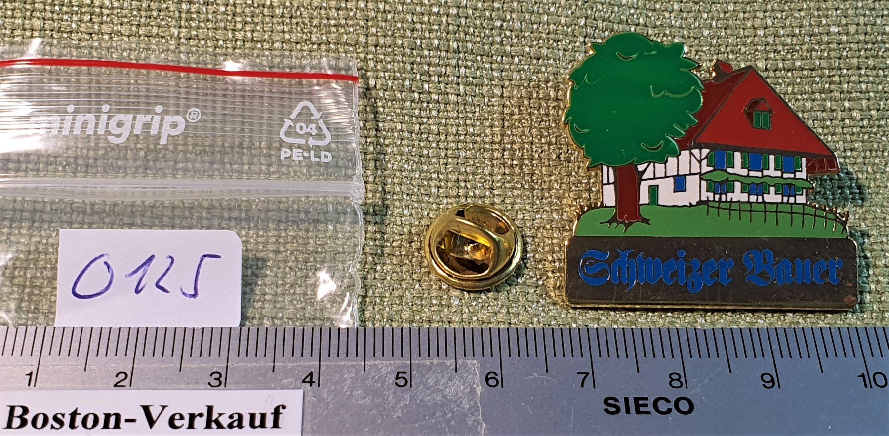 Coperchi dei cremini per caffè: O125 - Pin Haus Schweizer Bauer / Baum – Usato da Reinach BL venduto da Boston-Verkauf 1