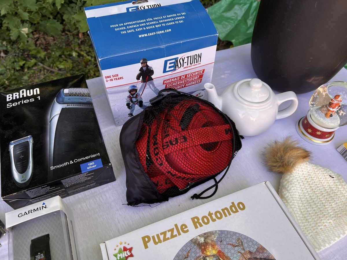 Tutte le decorazioni: Verschiedene Flohmarktartikel (113) – Usato da Glattfelden venduto da maa_qcj8 8