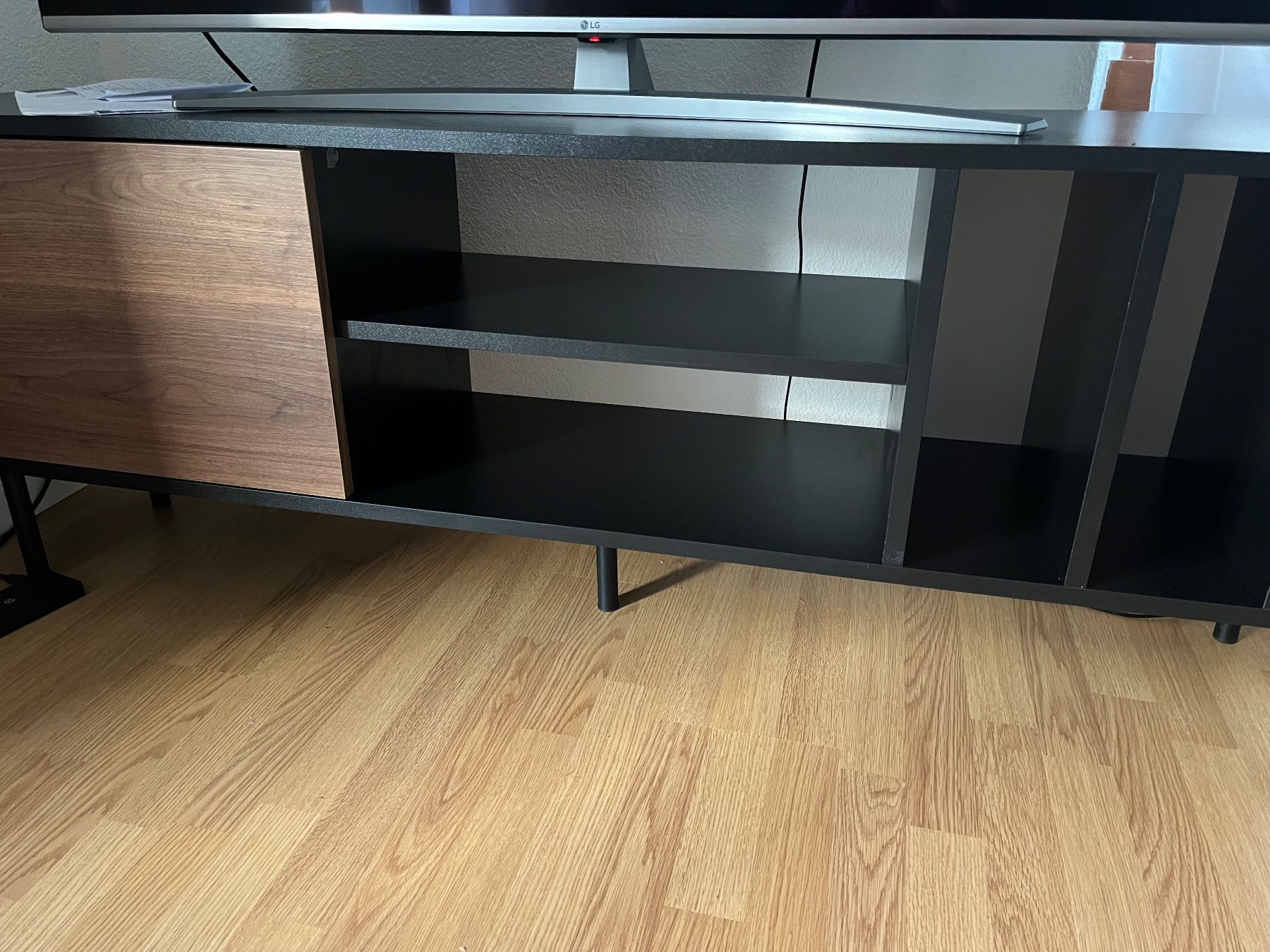Mobili TV: TV Möbel – Nuovo (secondo la descrizione) da Zürich venduto da LucasDsn