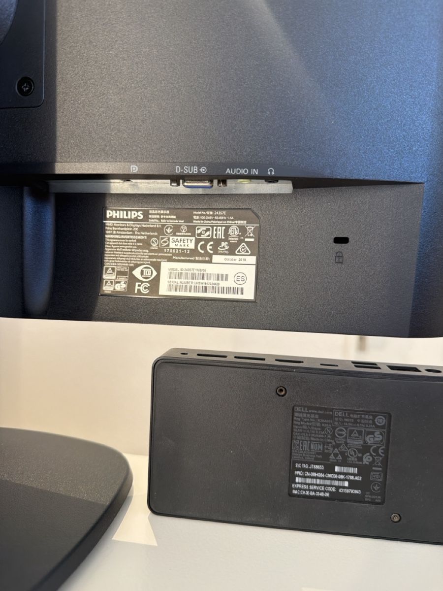 Dell Docking station: Monitor + Docking-Station + Maus-Tastatur – Neuf (Voir description) à Tann par darsy 2