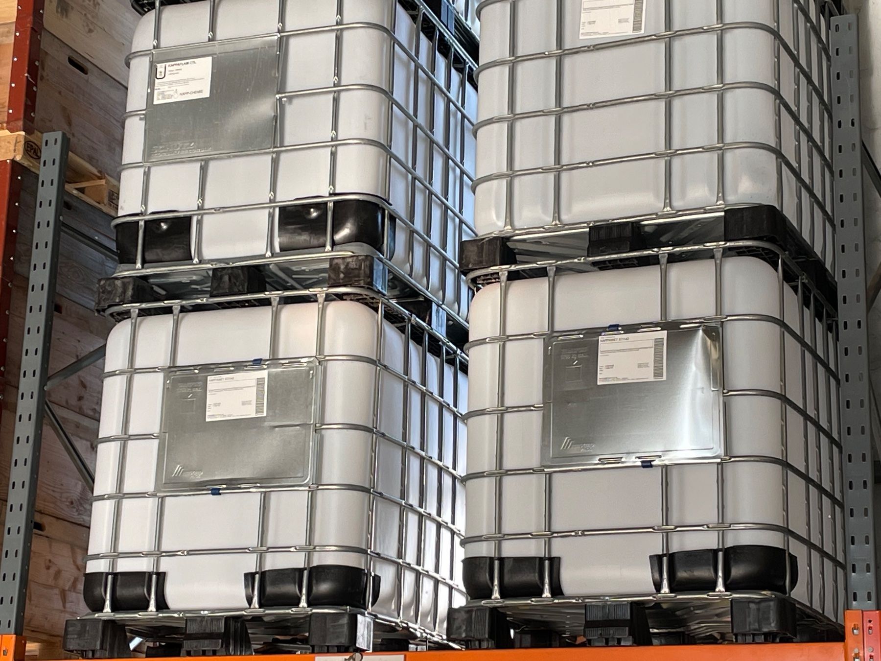 Abreuvoirs & Auges: IBC‘s / 1‘000 Regenwassertank – D'occasion à Felben Wellhausen par Greuter 3