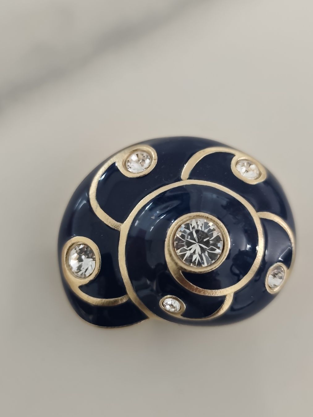 Estée Lauder Parfum & Eau de Toilette: Parfume Estée Lauder Solid parfume leer – Gebraucht aus Männedorf von Ursik_OnlineShop