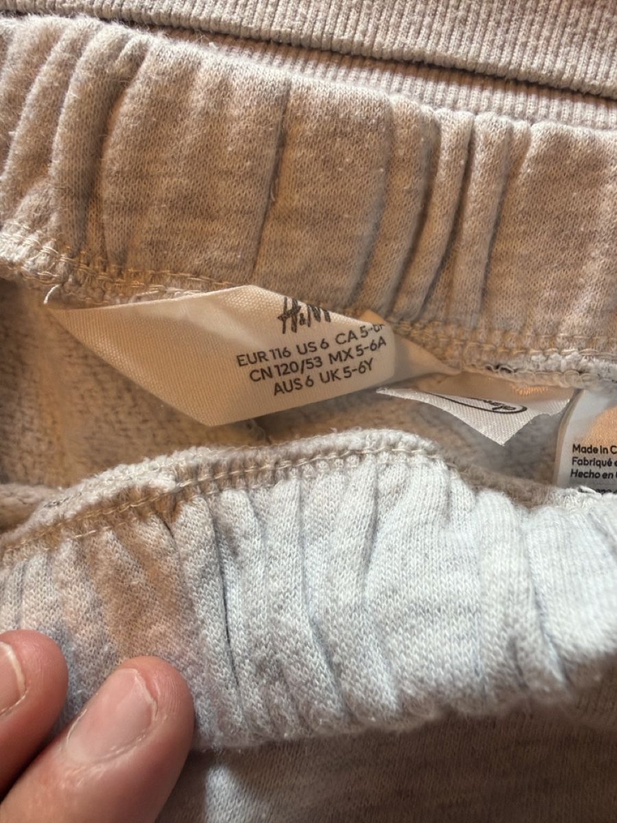 H&M Ensembles: Minnie Maus Set grau Grösse 116 H&M – D'occasion à Wolfwil par net_cg5m 2