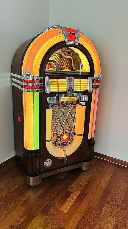 Wurlitzer Musiktruhen: Wunderschöner ORIGINAL Wurlitzer in Top Zustand – Gebraucht aus Rorschacherberg von Hauri67 1