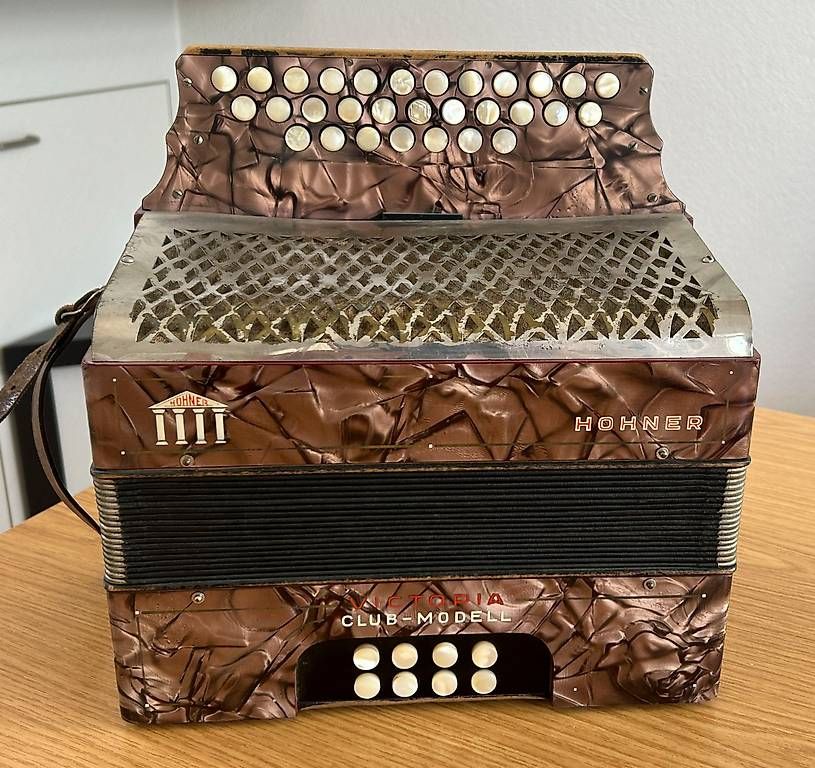 Musikinstrumente: Hohner Handharmonika – Defekt aus Rotkreuz von jg41_bruno 1