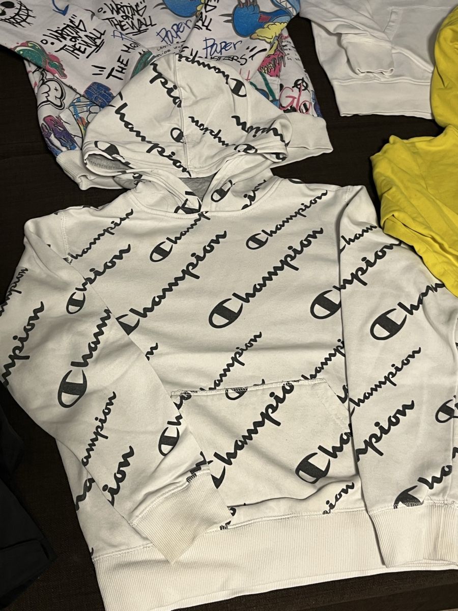 Pullover & Sweatshirts: 4 Kapuzenpullover Set – Gebraucht aus Urdorf von jack8952 2