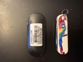 Victorinox classic SD Limited Edition 2017 "Guacamaya"