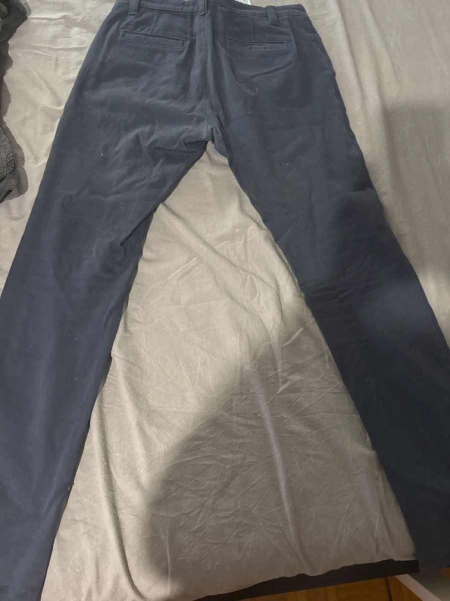 Pantaloni: Pantalon bleu Clockhouse.  – Usato da Cartigny venduto da Kelly.11 1