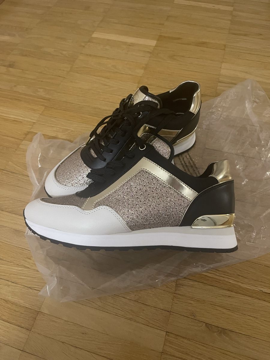 Michael Kors Damenschuhe: Michael Kors Sneaker neu  – Neu und originalverpackt aus Münchenbuchsee von ana_6vx7 2