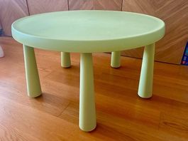 Kindertisch Ikea Mammut rund hellgrün Kunststoff gebraucht