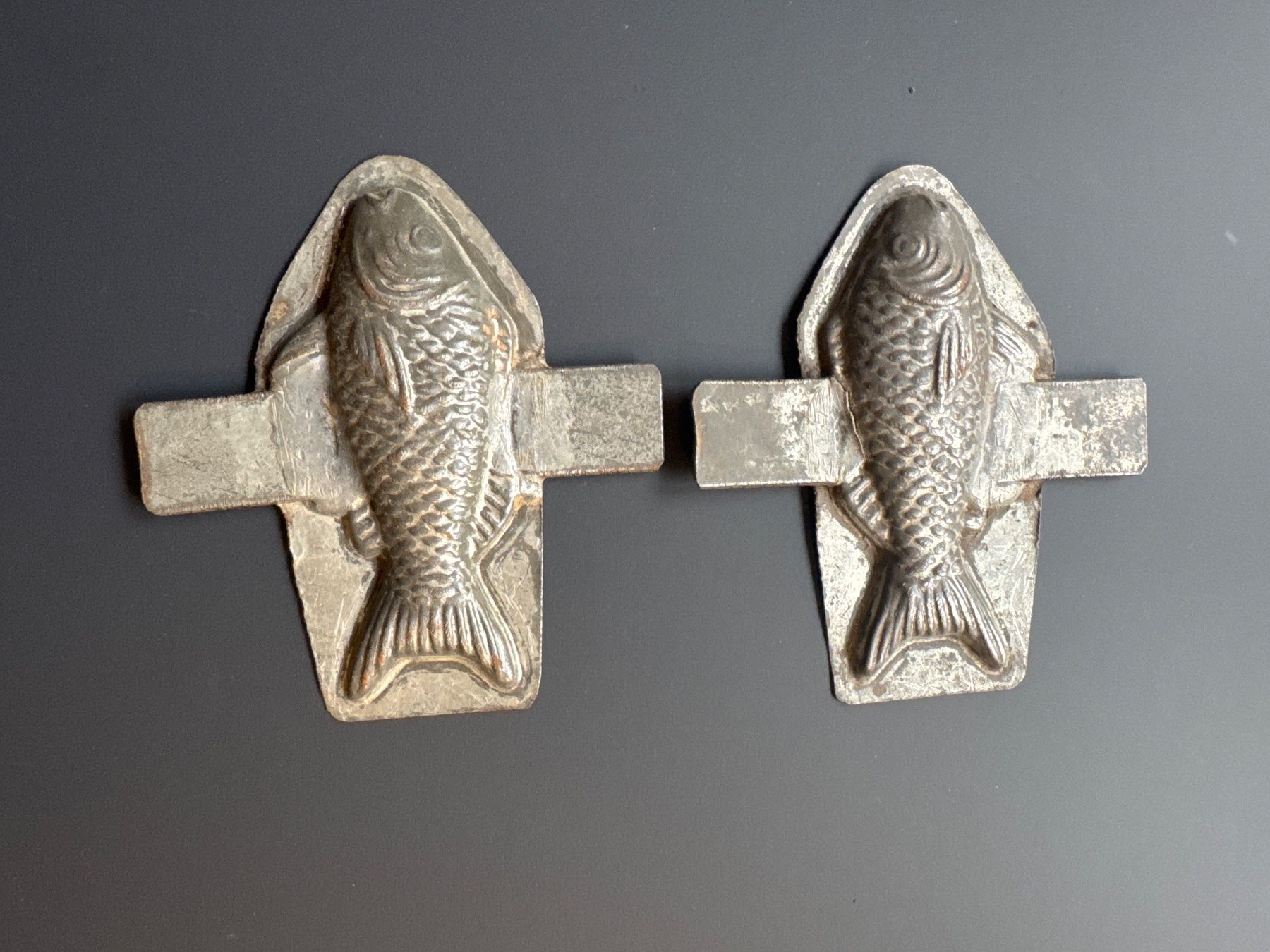 Teglie da forno: Moule chocolat schokoladenform poisson 8cm – Usato da Lajoux JU venduto da Briard0