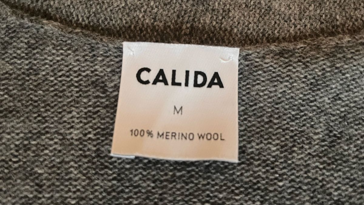 Calida Giacche: CALIDA Strickjacke grau Merinowolle Grösse M – Usato da Würenlos venduto da a-tiger